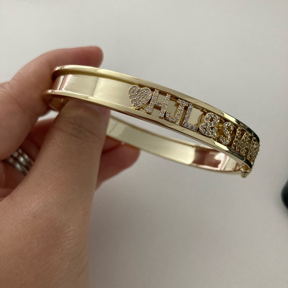 (L) Brand New Gold Filled Slider Charm Bracelet Bangle
